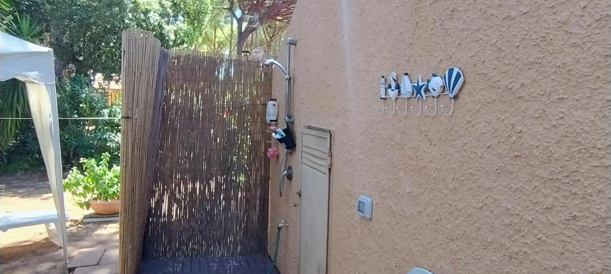 Gli Oleandri Calaverde iun P1641 Pula Esterno foto